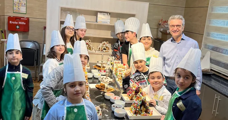 Almaniya səfiri azərbaycanlı uşaqları evinə topladı