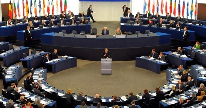 AB Ukraynada sülhə mane olur Tayms