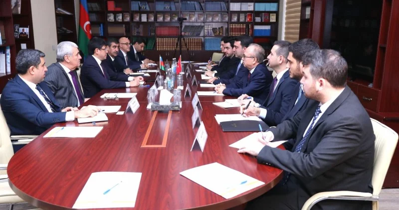 İki qardaş ölkənin diaspor qurumları müzakirələr aparıb FOTO