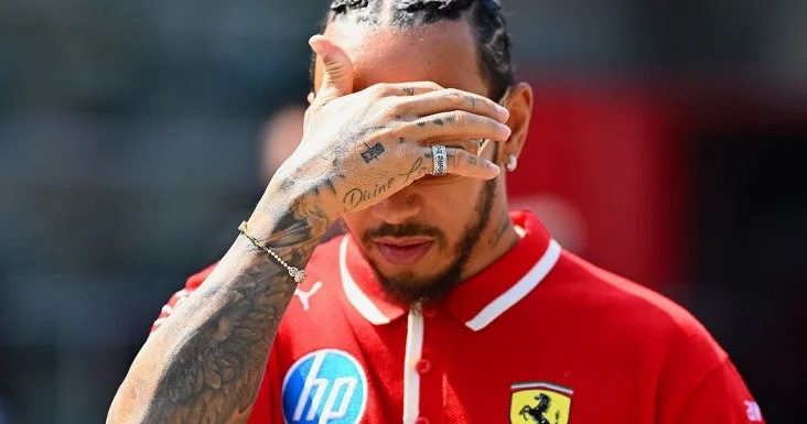 Hemilton “Ferrari”də Badoer və Fizikellanın antirekordunu təkrarlayıb