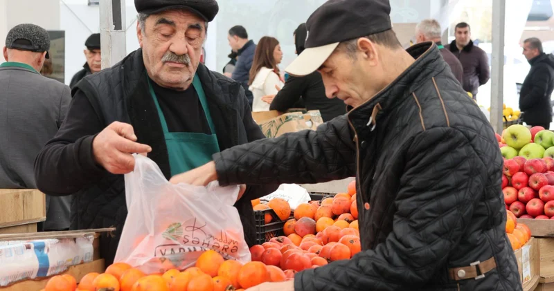 Satan da, alan da məmnundur