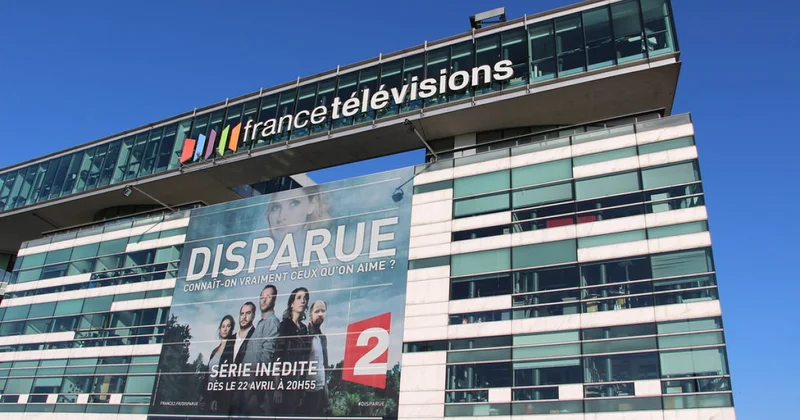 Fransada telekanal işçiləri partlayış hədəsi səbəbindən təxliyə edilib