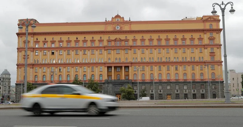 Rusiya alimlərinə əcnəbilərlə işləmək qadağan edilib