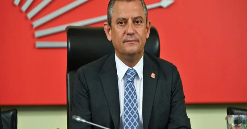 Özgür Özel yenidən CHP sədri seçilib