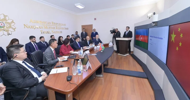 Çin Naxçıvanda rəqəmsal təhsilin inkişafına dəstək verir