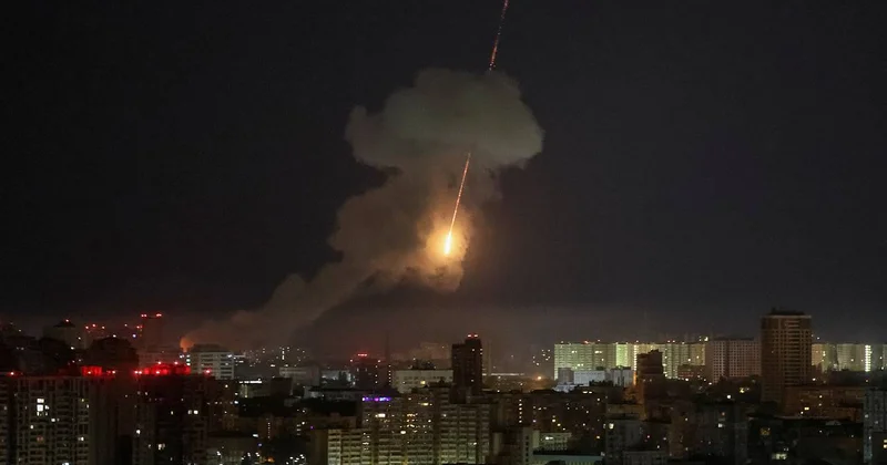 Россия нанесла массированный удар по Киеву Minval Politika