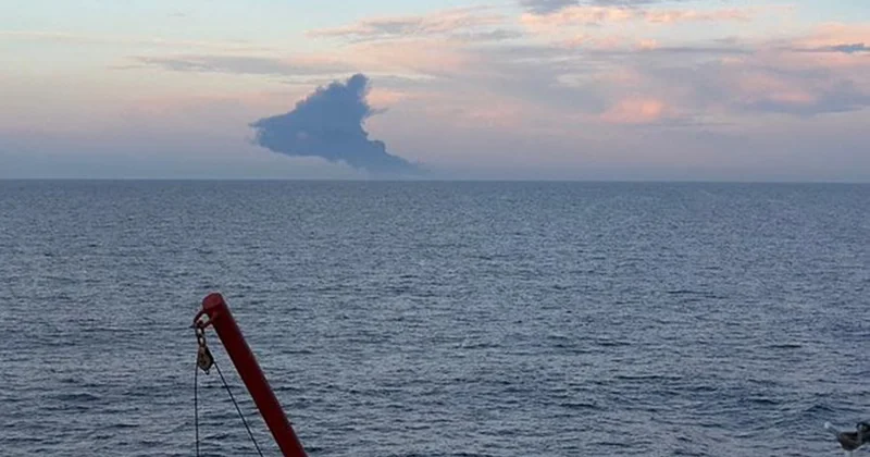 Daha bir gəmi Qara dənizdə yandı