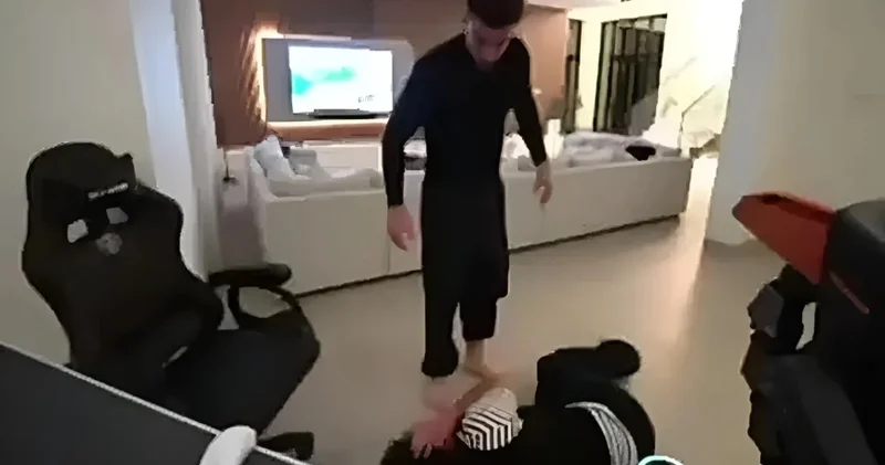 MMA döyüşçüsü məşhur azərbaycanlını efirdə döyüb Video