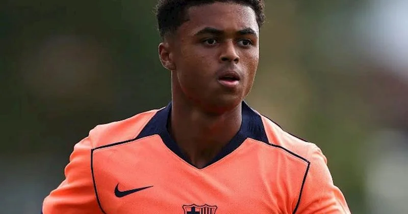 “Barselona” Şeyn Kluyvert ilə bağlı danışıqlara başlayıb” − Romano