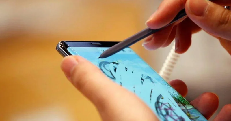 Раскрыт самый дорогой смартфон Samsung