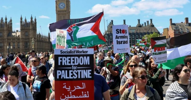 Londonda Fələstinə dəstək nümayişi keçirilib