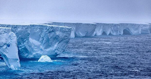 Раскрыт еще один механизм разрушения льда Антарктиды