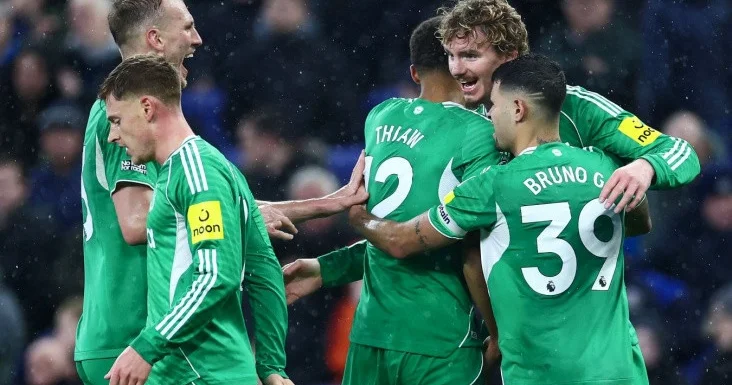 “Nyukasl Yunayted” “Everton”a böyük hesabla qalib gəlib