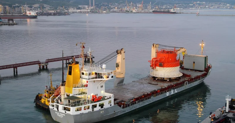 “Rusiyada neft terminalı dayanıb, raket bazasında partlayış baş verib “Azadlıq Radiosu“