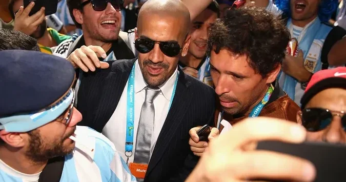 Sebastian Veronu futboldan uzaqlaşdırdılar