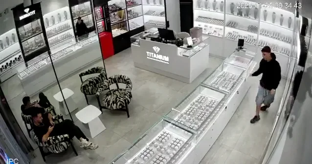 Срыв ограбления ювелирного магазина в Израиле облетел соцсети ВИДЕО