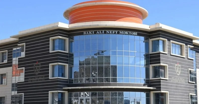Bakı Ali Neft Məktəbinin yaradılmasından 14 il ötür