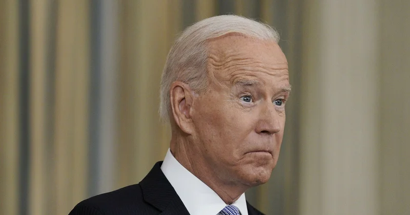 Трамп аннулировал действие всех приказов, подписанных Байденом с применением автопера. Minval Politika