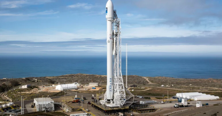 Falcon 9 стартовала со 140 спутниками в рамках миссии Transporter 15