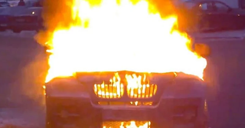 Göygöldə “BMW“ markalı minik avtomobili yanıb