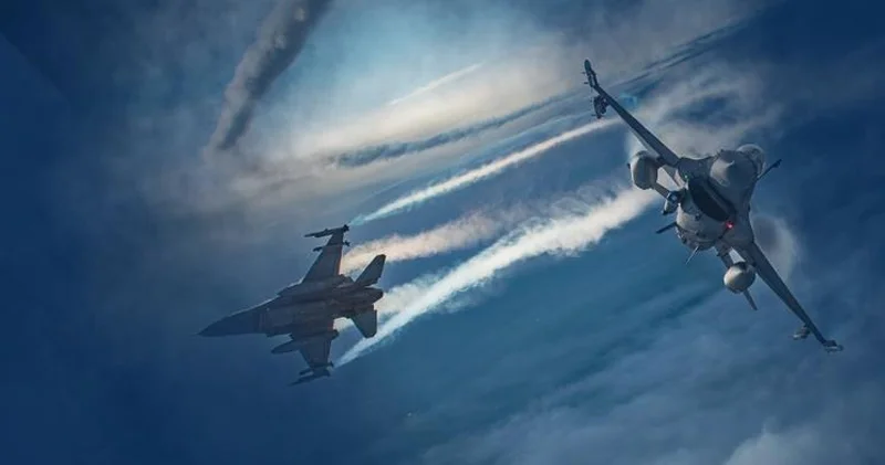 Polşa Ukraynaya qarşı kütləvi Rusiya zərbəsinə görə qırıcıları havaya qaldırdı