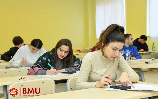 BMUda qış imtahan sessiyası başlayıb FOTOLAR