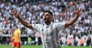 Beşiktaş futbolçusunu icarəyə yollaya bilər