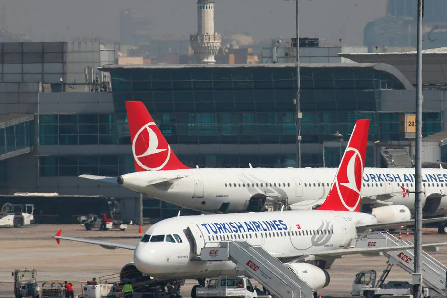 İstanbul hava limanında şübhəli çamadan tapıldı