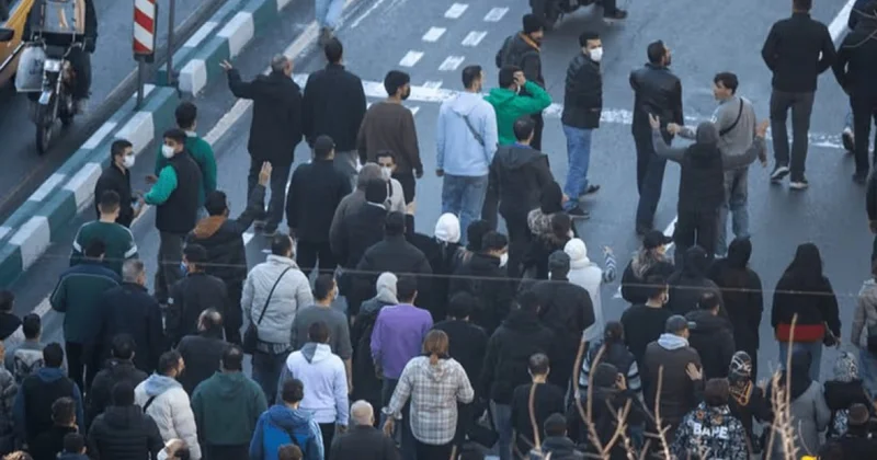 Массовые протесты в Тегеране из за резкого падения курса риала видео