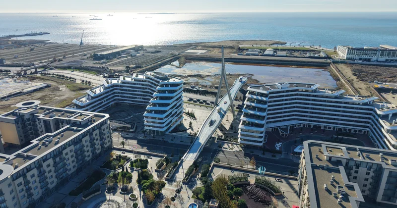 Алиевы посетили Баку Белый город Minval Politika