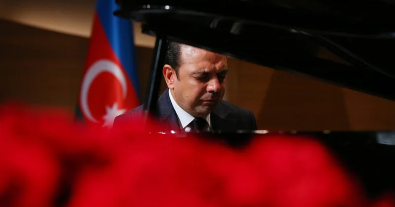 Bu konsertdə mikrofondan istifadə olunmadı... Fotolar