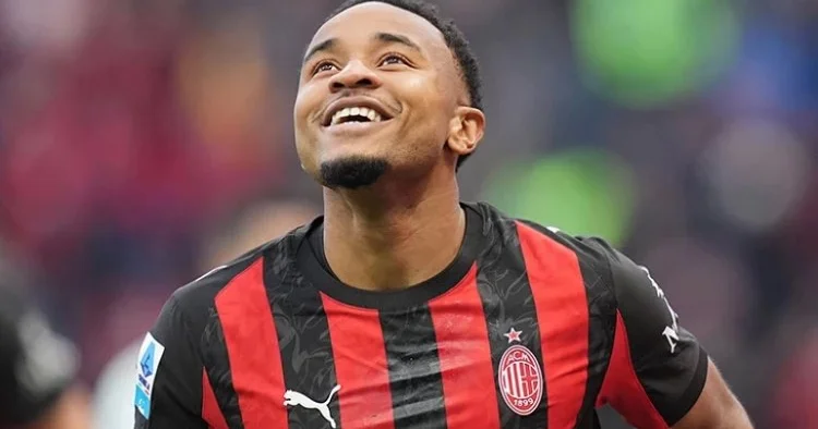 Milan ın hücumçusu Fənərbaxça ya keçməyə çox yaxındır baş məşqçi ilə əlaqə saxladı