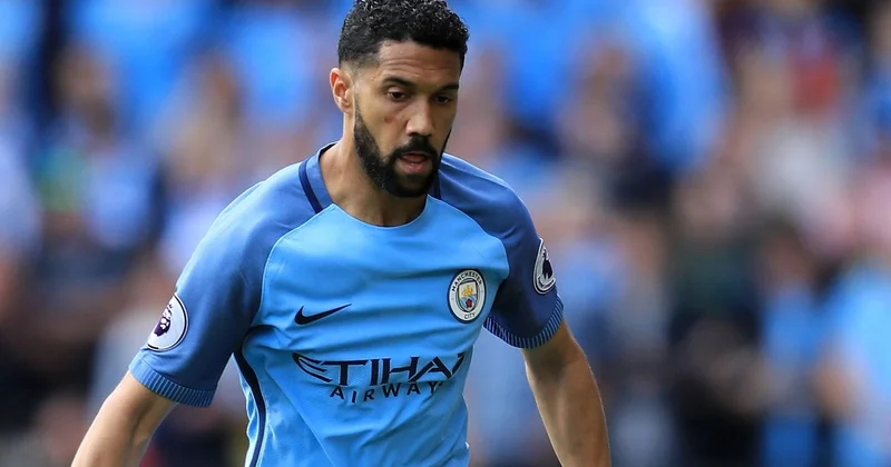 Mançester Siti nin sabiq oyunçusu Mbappeyə məxsus klubun baş məşqçisi oldu