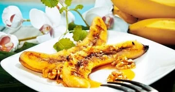 Qızardılmış banan və KFC toyuğu...