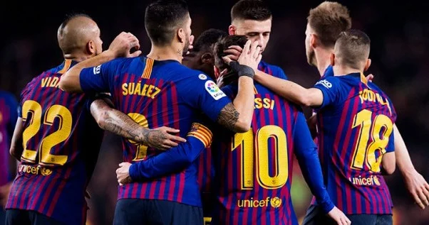 Барселона усиливает оборону: в списке три кандидата