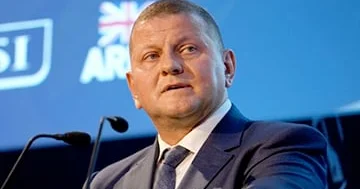 Zalujnının ətrafı onun istefası ilə bağlı şayiələrə münasibət bildirib...