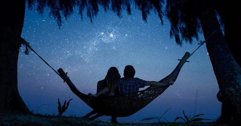 Kişilər və qadınlar məmnunluqlarını necə biruzə verirlər? YENİ TƏDQİQAT