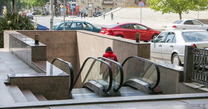 Bakının mərkəzindəki eskalatorlar niyə işləmir? AÇIQLAMA