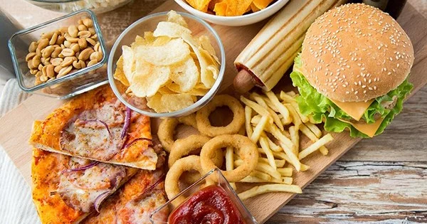 Ürək üçün ən zərərli beş qida kateqoriyası açıqlanıb