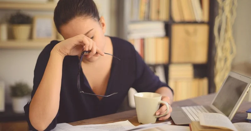 Əsəb sümükləri kövrək, bel hissəni piyli edir