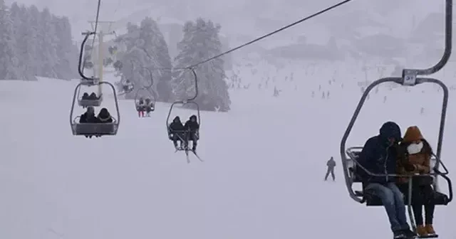 Ребенок погиб на курорте в Японии из за сбоя подъемника