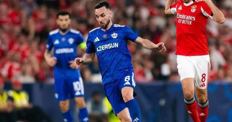 Yankoviçlə Veşoviç məşqçilik kursunda