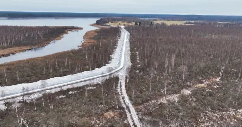 Латвия завершила укрепление границы с Россией Minval Politika