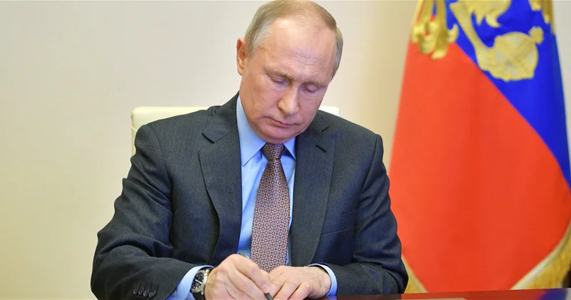 Путин установил День памяти жертв геноцида советского народа