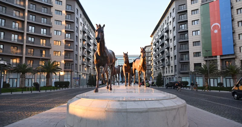 Prezident İlham Əliyev “Bakı Ağ Şəhər”də olub YENİLƏNƏCƏK