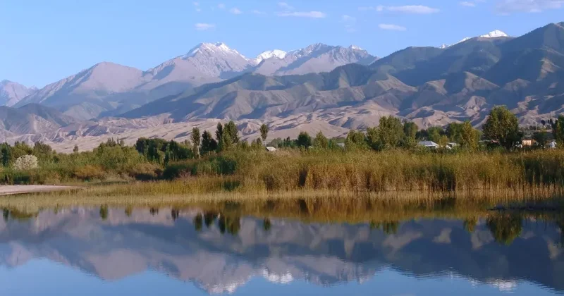 Qazaxıstan Qırğızıstandan torpaq icarəyə götürür