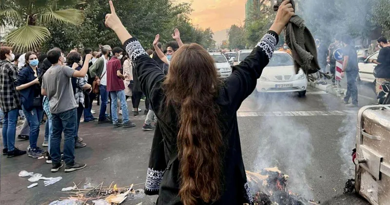 “İran paradoksu: zahiri yumşalma, dərinləşən repressiyalar“ “The Insider“