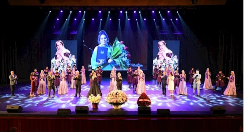 Xalq artisti Amalya Pənahovanın 80 illik yubiley gecəsi qeyd olundu FOTOLAR