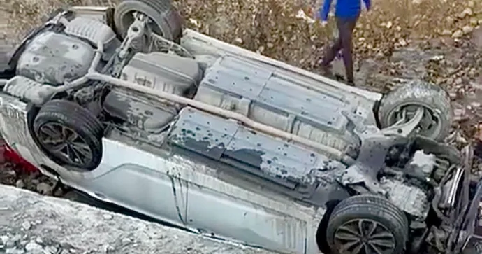 İsmayıllıda idarəetmədən çıxan “Hyundai” dərəyə aşdı VİDEO