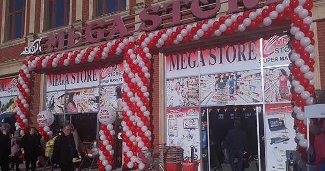 “Megastore”dan içində 170 min olan seyf oğurlamışdı 10 il 6 ay həbs verildi